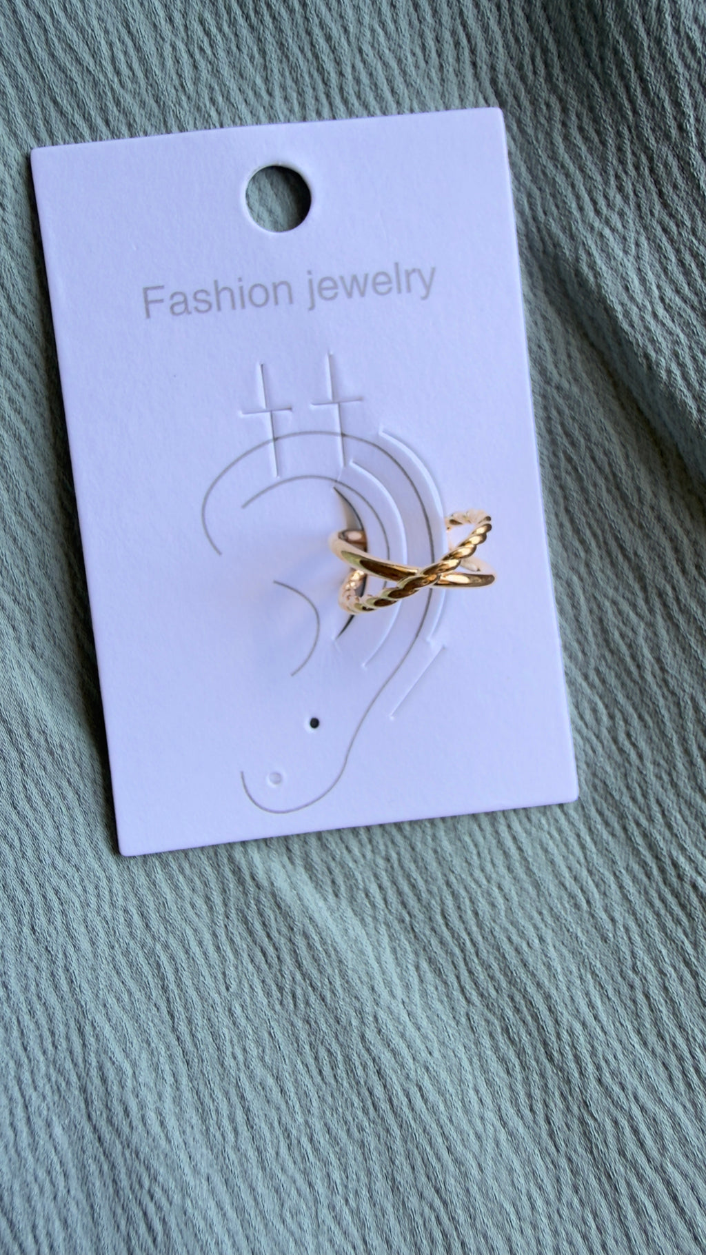 Ear Cuff Dourado